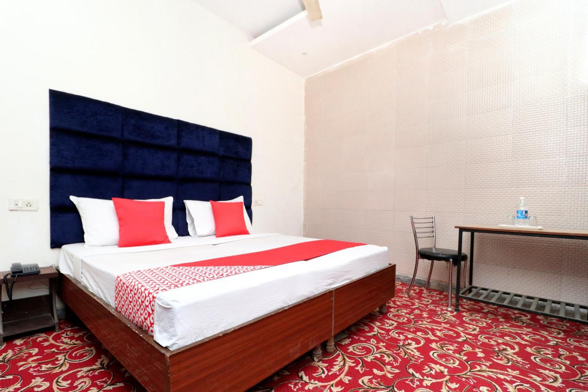 Hotel O Rr Villa Чандигарх Экстерьер фото